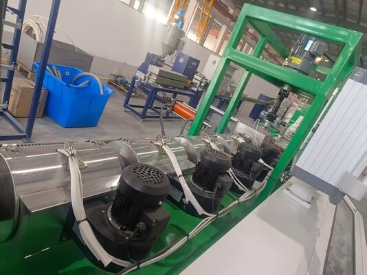 高精度PPエクストルージングマシン 4本の糸に ±0.05mmの許容度がある