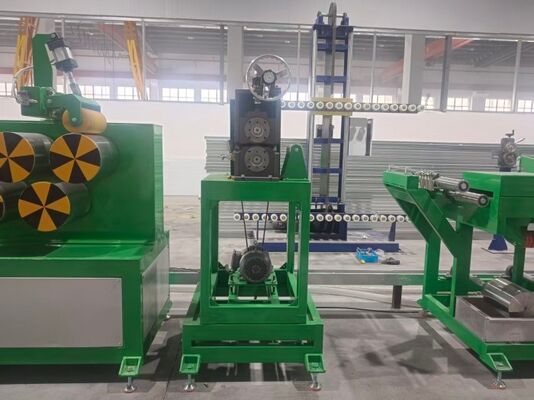 4列同期、効率的なエンボス加工 – 高出力エンボスユニットソリューション PPストラップ生産ライン